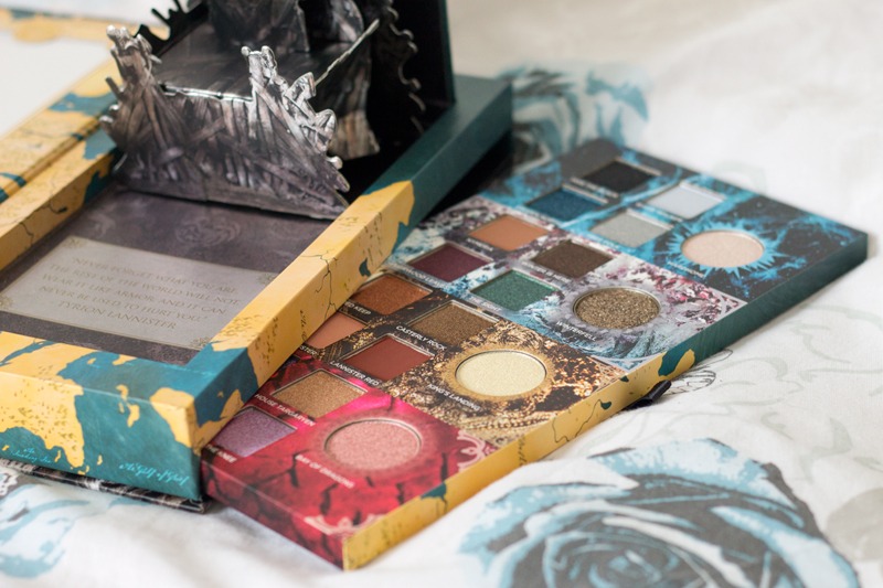 Eyeshadow palette sliding out of Game of Thrones box Urban Decay Collection